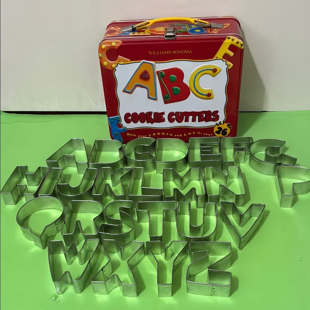 Williams-Sonoma - ABC METAL COOKIE CUTTERS SET
